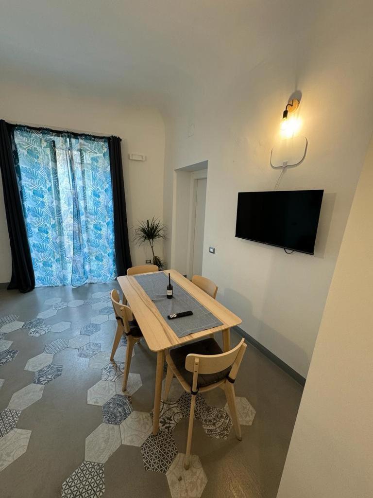 City Center Apartment Da Felu Palermo Luaran gambar