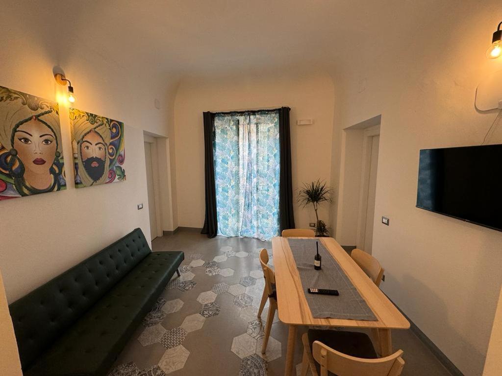 City Center Apartment Da Felu Palermo Luaran gambar